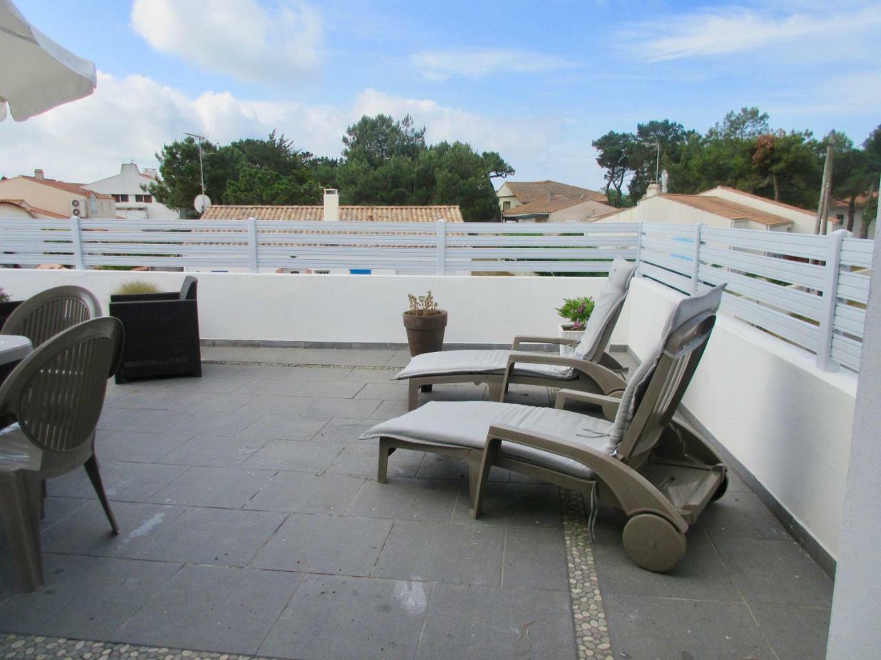 Maison Pour 6 - Jardin Et Terrasse - 300M Plage Бретіньоль-сюр-Мер Екстер'єр фото
